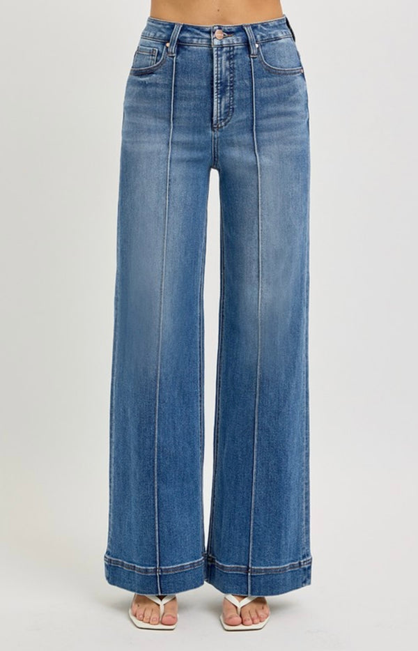 The Mobridge Mid Rise Jean Darkwash