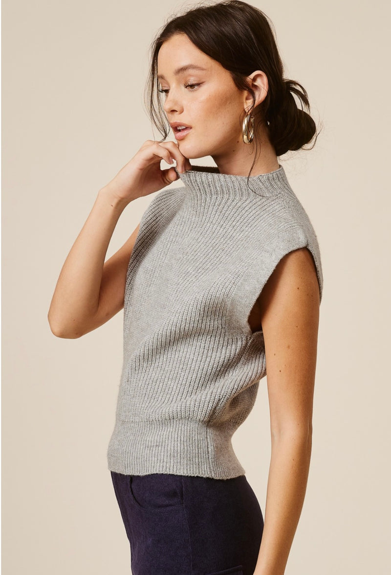 The Daphne Sweater Vest Gray