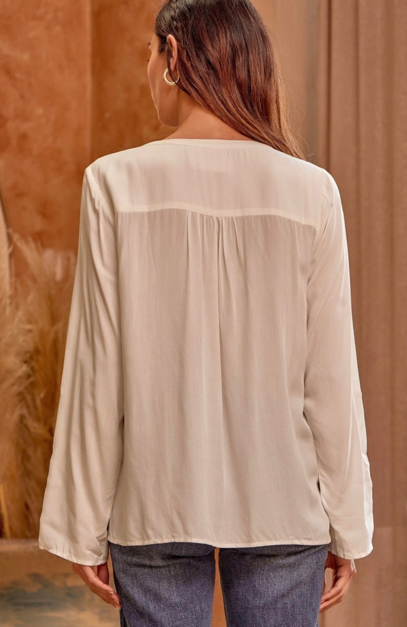 The Steers N’ Roses Top White